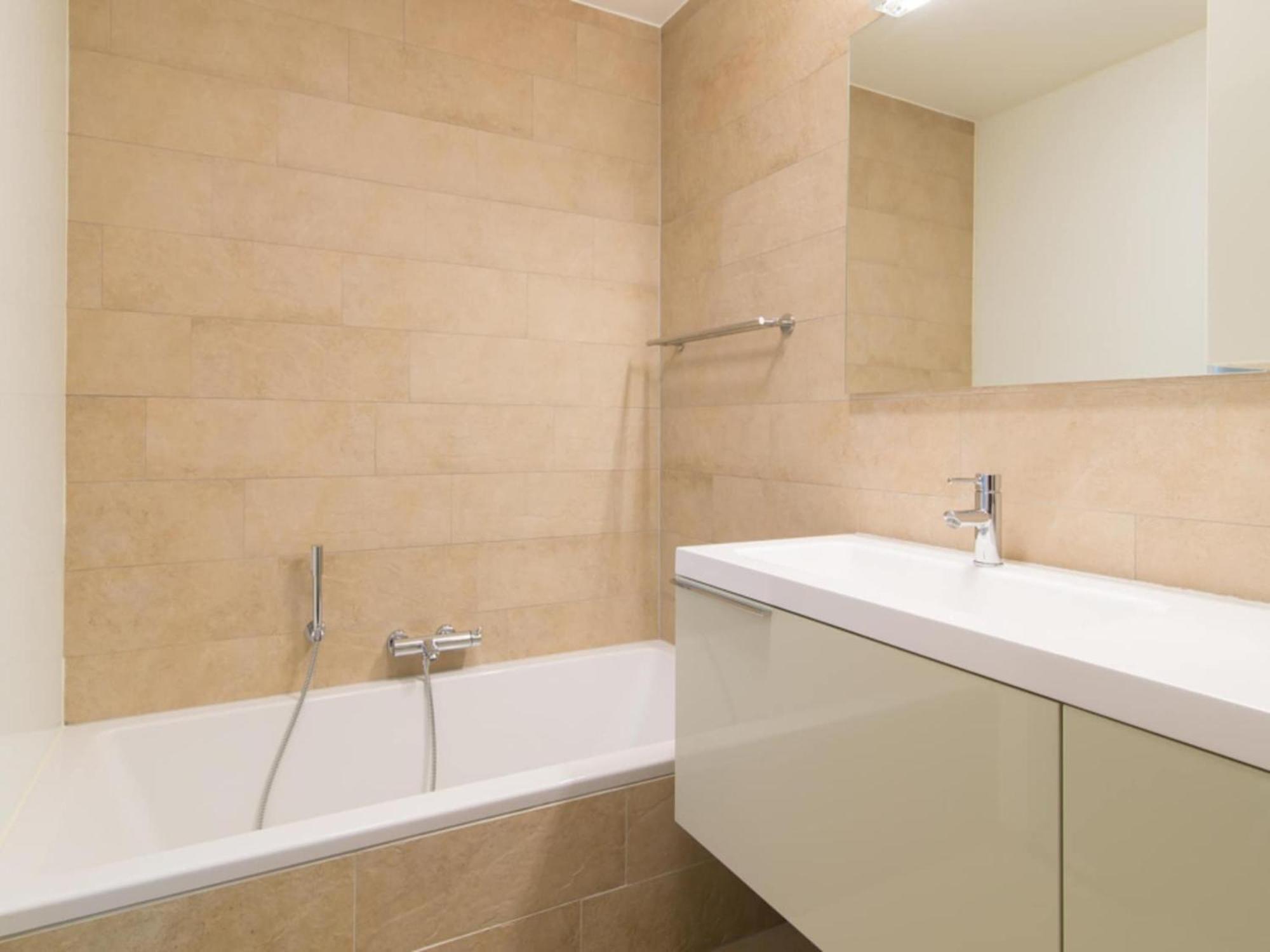Appartement Centrally Located With Spacious Terrace