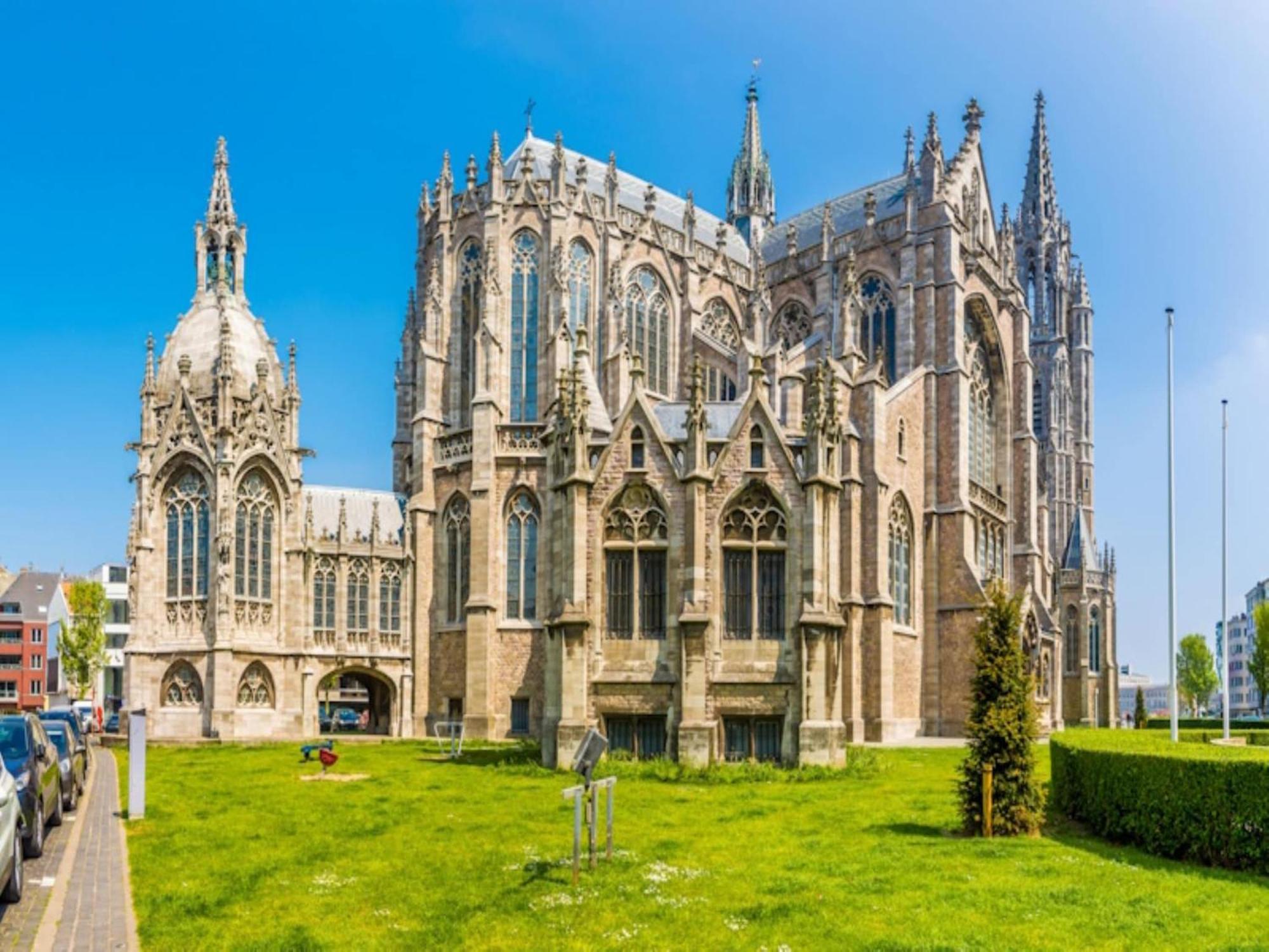 Centrally Located With Spacious Terrace Appartement *