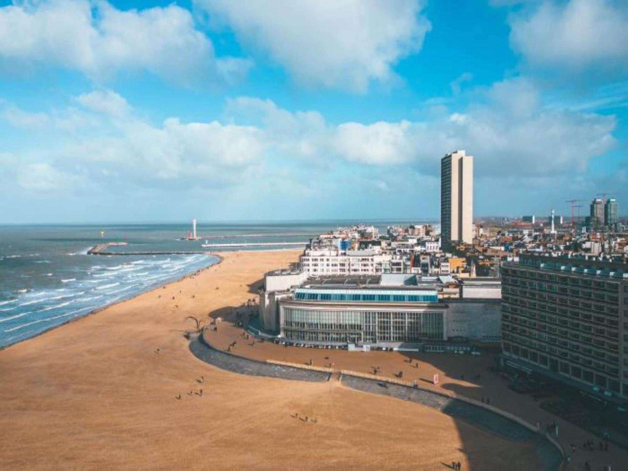 Centrally Located With Spacious Terrace Appartement Oostende